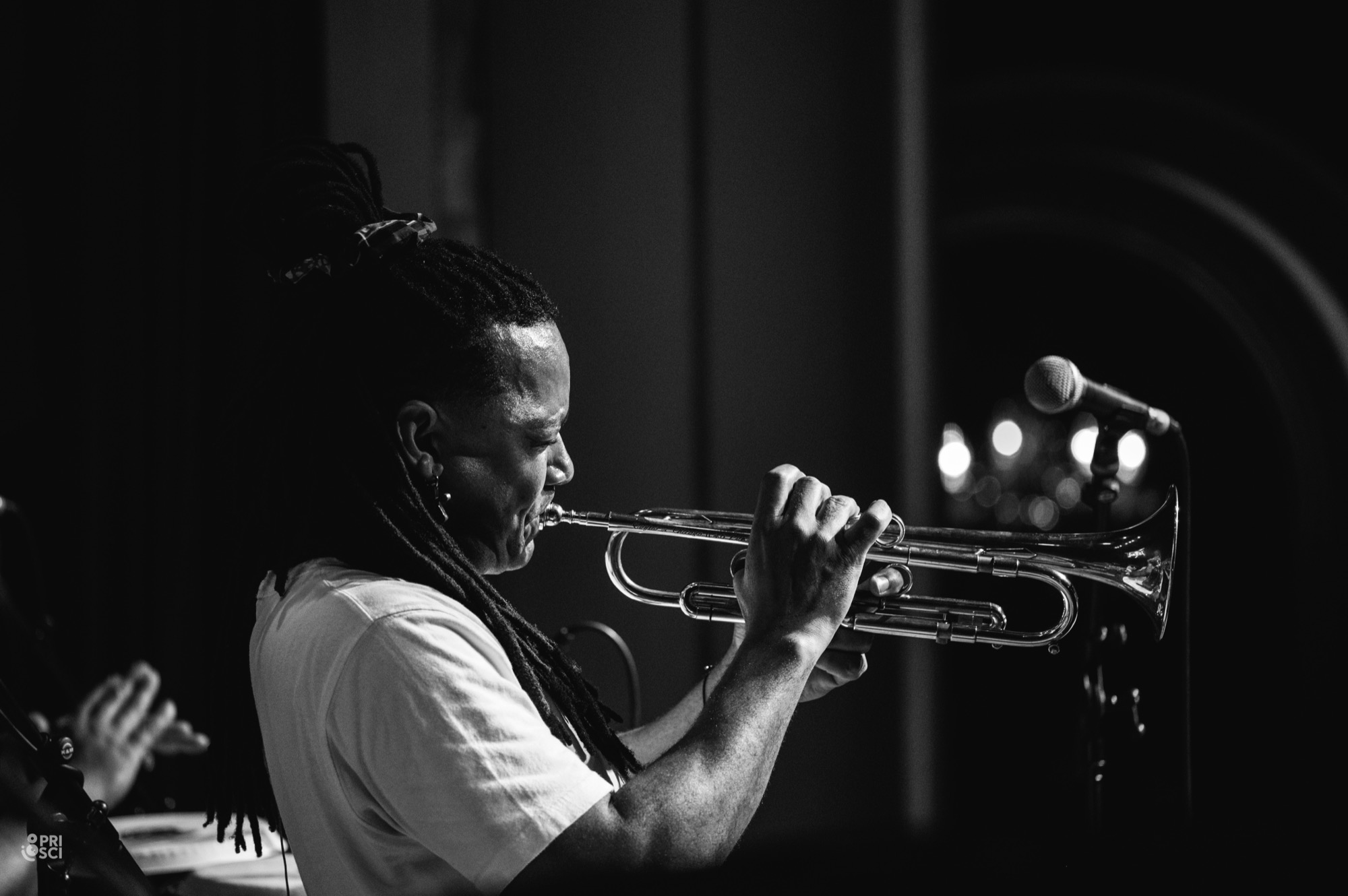 Yuri Hernández live